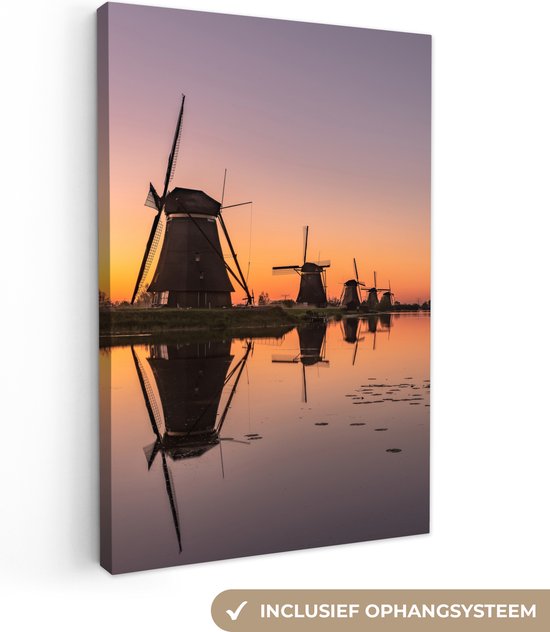 Coucher de soleil coloré aux célèbres moulins à vent de Kinderdijk en Europe Toile 40x60 cm - Tirage photo sur toile (Décoration murale salon / chambre)