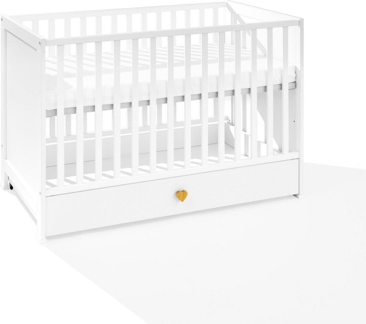 Luxe Babybed Heart 120x60 – Met Opberglade – Hoogwaardig Beukenhout – Verstelbaar in 3 Hoogtes – Hartvormige Details – Veilig & Ecologisch – Wit