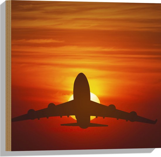 Hout - Silhouet van Vliegtuig tegen Feloranje Zon in Roodkleurige Lucht - 50x50 cm - 9 mm dik - Foto op Hout (Met Ophangsysteem)