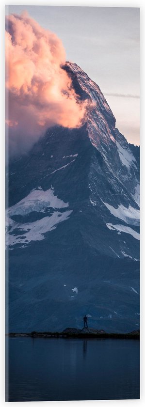 Acrylglas - Persoon - Berg - Vulkaan - Rook - Sneeuw - 20x60 cm Foto op Acrylglas (Wanddecoratie op Acrylaat)