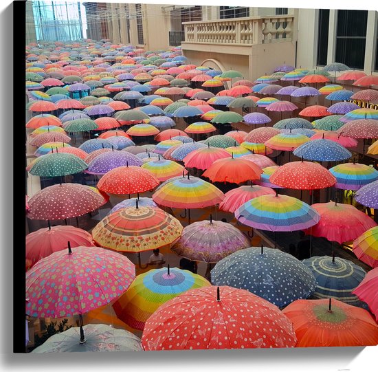 Canvas - Paraplu - Mensen - Regenboog - Kleuren - 60x60 cm Foto op Canvas Schilderij (Wanddecoratie op Canvas)