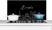 Spatscherm keuken 100x50 cm - Kookplaat achterwand Brussel - Zwart wit - Skyline - Line art - België - Muurbeschermer - Spatwand fornuis - Hoogwaardig aluminium