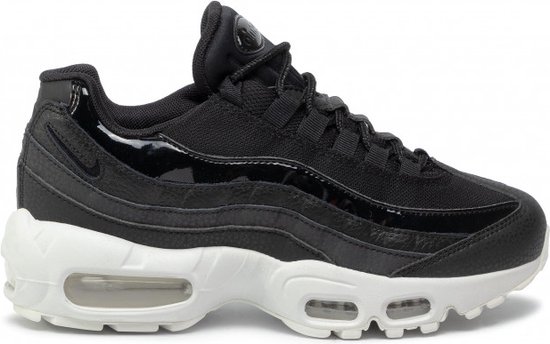Baskets femme Nike air Max 95 SE = taille 38,5