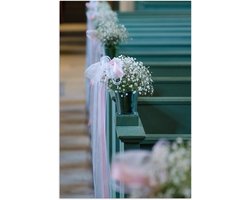 Poster (Mat) - Bloemen aan Blauwe Banken op Trouwlocatie - 50x75 cm Foto op Posterpapier met een Matte look