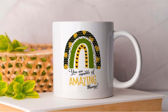 Foto: Mok you are capable of amazing things sunflower sunshine zonnebloem zonneschijn bee bij yellow geel aesthetic gift cadeau girl meisje