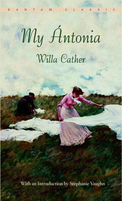Couverture de livre avec une peinture de deux femmes étendant du linge dans un champ d'herbe. 'My Antonia' par Willa Cather.