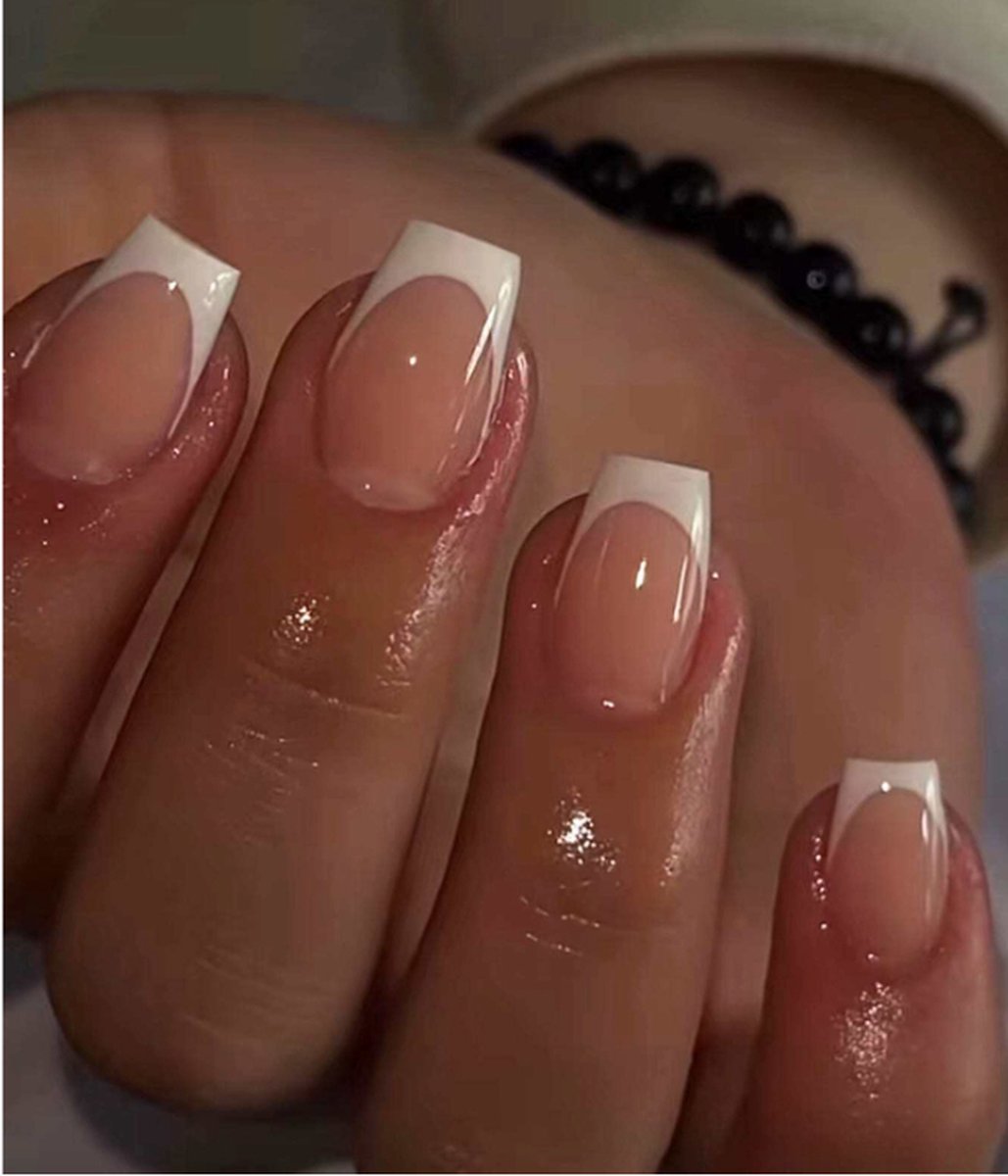 Goedkoopste GEAR3000® plaknagels zelfklevende F - press on nails - nepnagels met lijm en nagelvijl - french manicure kort - 24 stuks