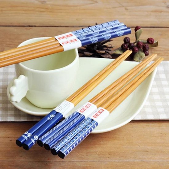 KINETOX Houten Eetstokjes Geschenkset 5 paar Chinese Herbruikbare eetstokjes Antislip Eetstokjes voor Sushi Rijst Noedels Gerechten Gebruikt als Verjaardag Verhuizing Bruiloft Kerstcadeau Rode