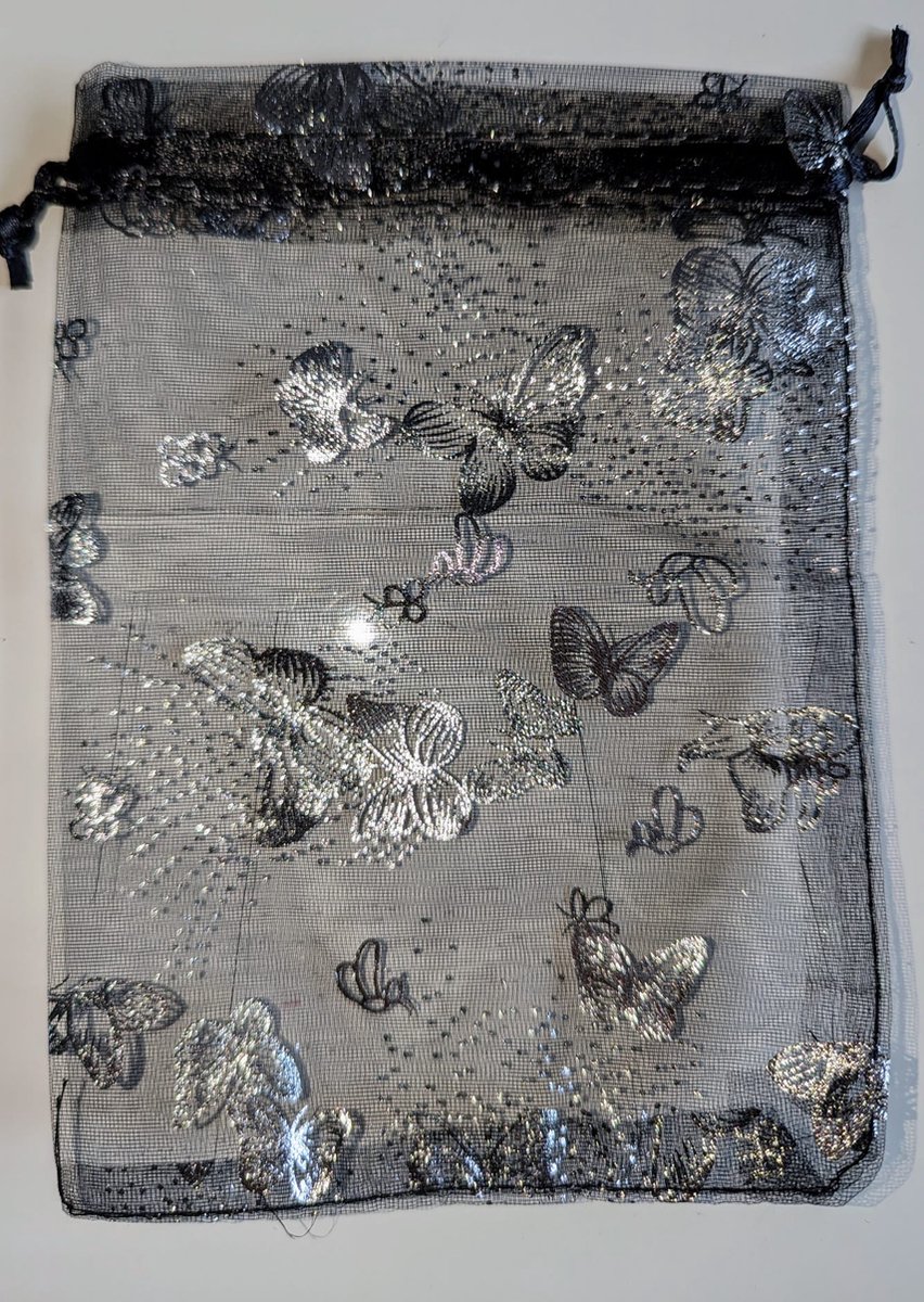 Organza zakjes - Mooi - 18 x 13 cm - 12 stuks – Prachtig – Delicaat – Snoep – Sieraden – Kleine cadeautjes – Decoratie – Feesten – Geschenkjes – ZWART MET VLINDERS - R 18x13