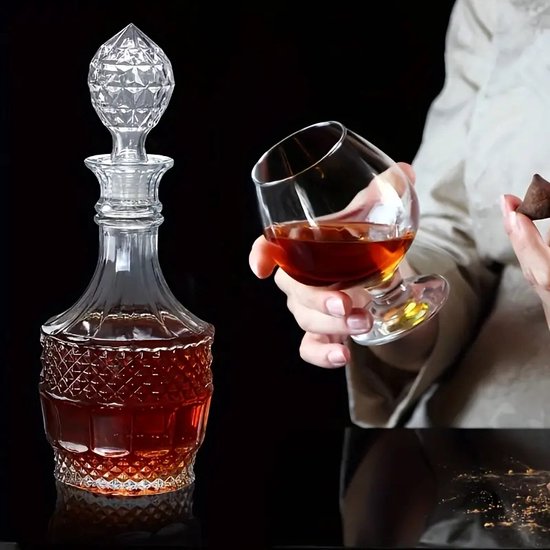 KANARS Whisky Glazen, Loodvrije Kristallen Whiskey Glas, Cadeau voor Vriend Hem Vader Echtgenoot Opa, Mooie Geschenkdoos, 300 ml, Set van 4 Stuks
