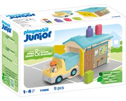 foto van PLAYMOBIL Junior Werkman met sorteer-garage - 71686