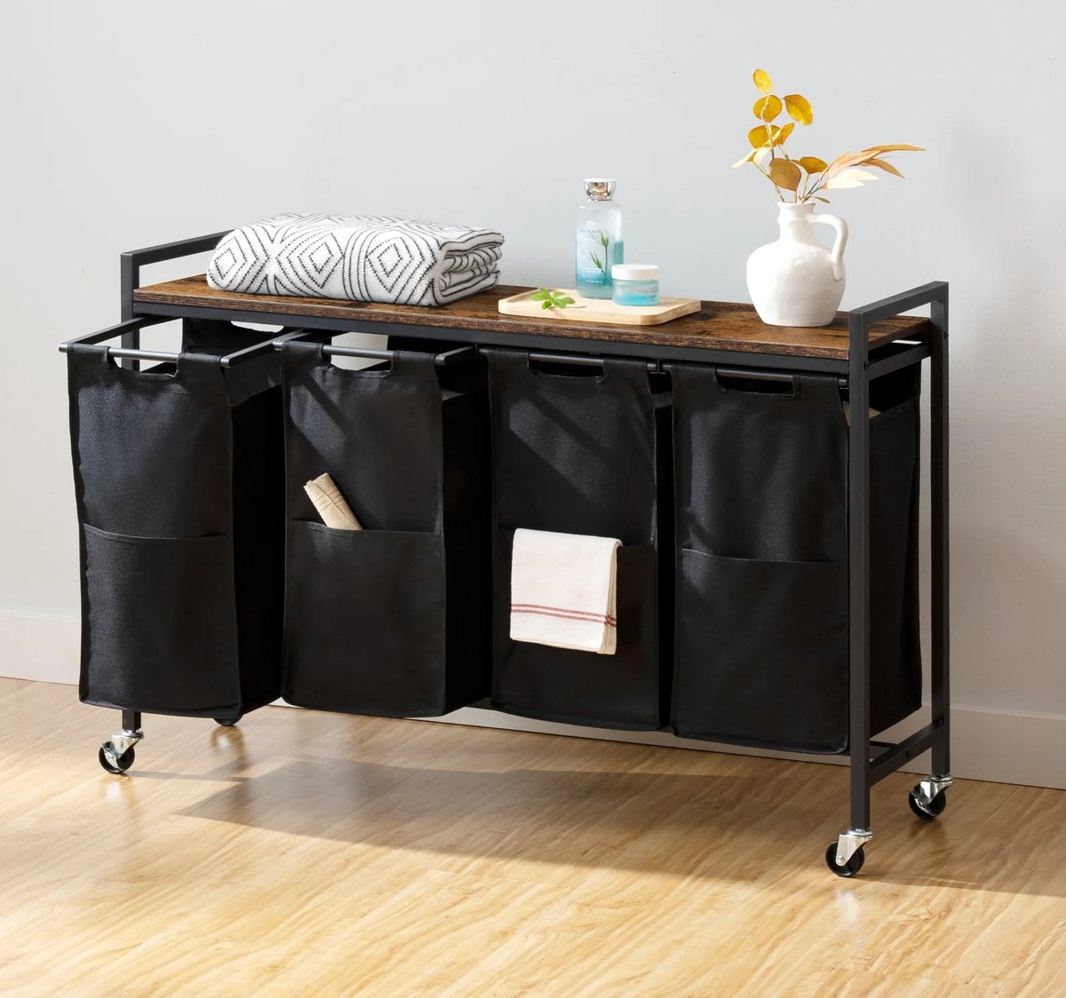 HOOBRO Wasmand met 3 waszakken - Met Plank en Haken - Bruin - Wieltjes