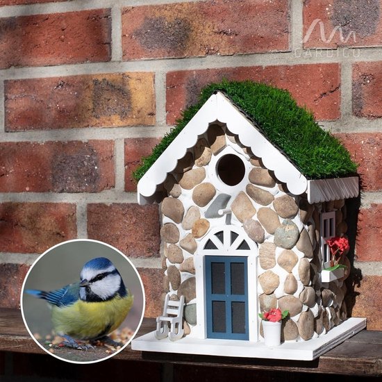 Berken nestkast half open voor vogels in uw tuin ophangen
