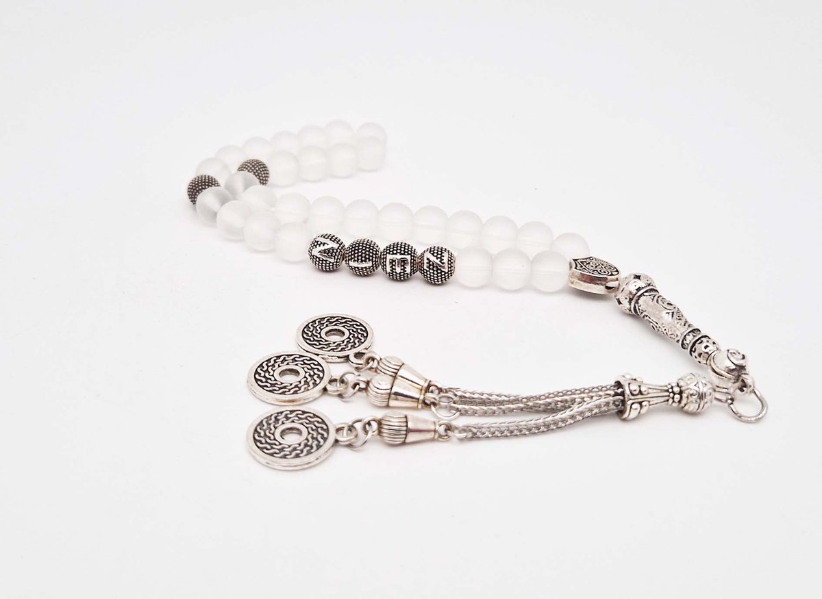 Handgemaakte naam tasbih 33 Kralen Natuursteen “ Selenite” - met metaal tassel “Omarmen"- Met je naam of de naam van uw geliefde- 8 mm diameter van de korrel