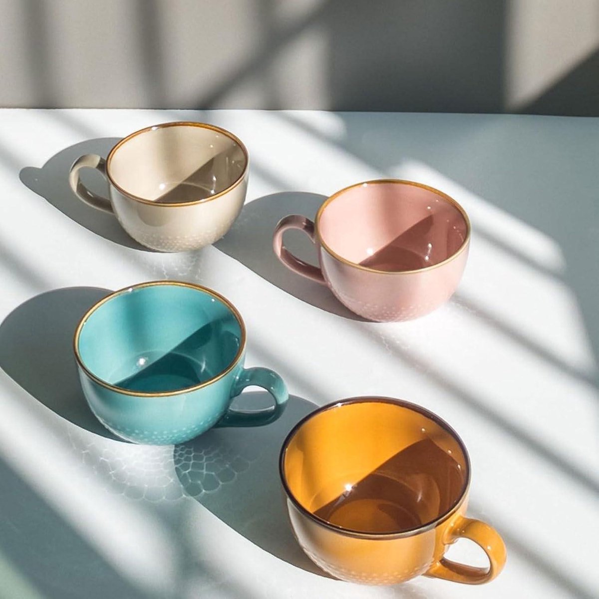 4 Vintage France design soepkommen, 1 met deksel - Web van Kringloopcentrum Amersfoort-Leusden
