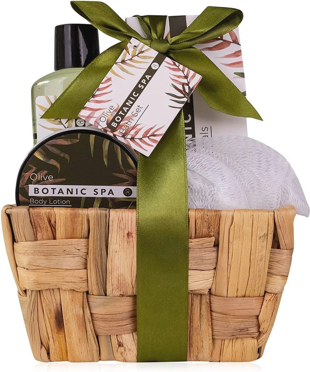 Goedkoopste Cadeauset voor Wellness met Olijfgeur in Decoratieve Zeegrasmand - Bad- en Doucheset