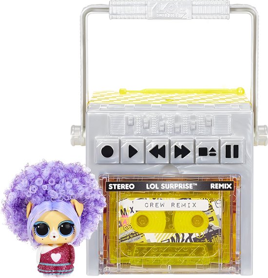 Zilveren en gele L.O.L. Surprise! Remix boombox met een pop met paars kroeshaar.