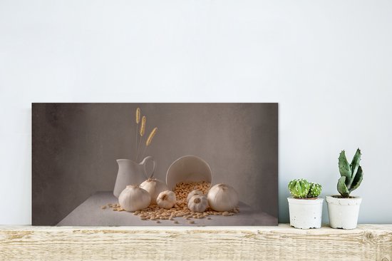 Aluminium schilderij 40x20 cm - Wanddecoratie metaal - Uien - Stilleven - Wit - Beige - Metalen muurdecoratie woonkamer - Decoratie industrieel - Foto op dibond - Industriële accessoires slaapkamer