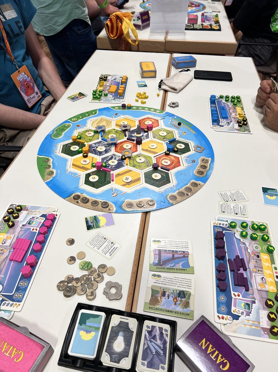 999 Games - CATAN - Nieuwe Energie - Bordspel - Gezelschapsspel - Inclusief houten speelstukken - Familiespel - Duurzaam spel — afbeelding 12