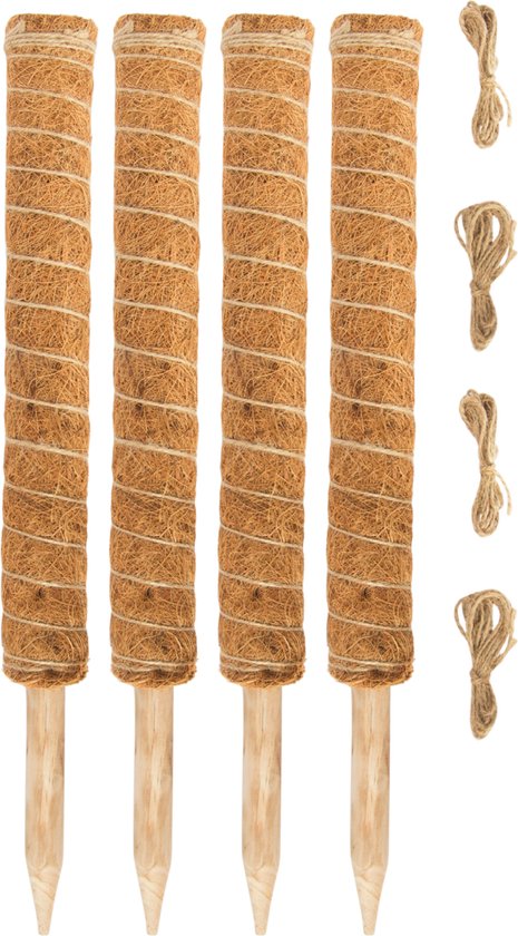 Vier kokos potstokken met houten uiteinden en drie bundels touw, op een witte achtergrond.