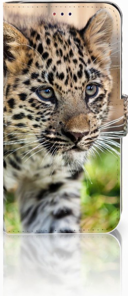 Samsung Galaxy A10 Telefoonhoesje met Pasjes Baby Luipaard