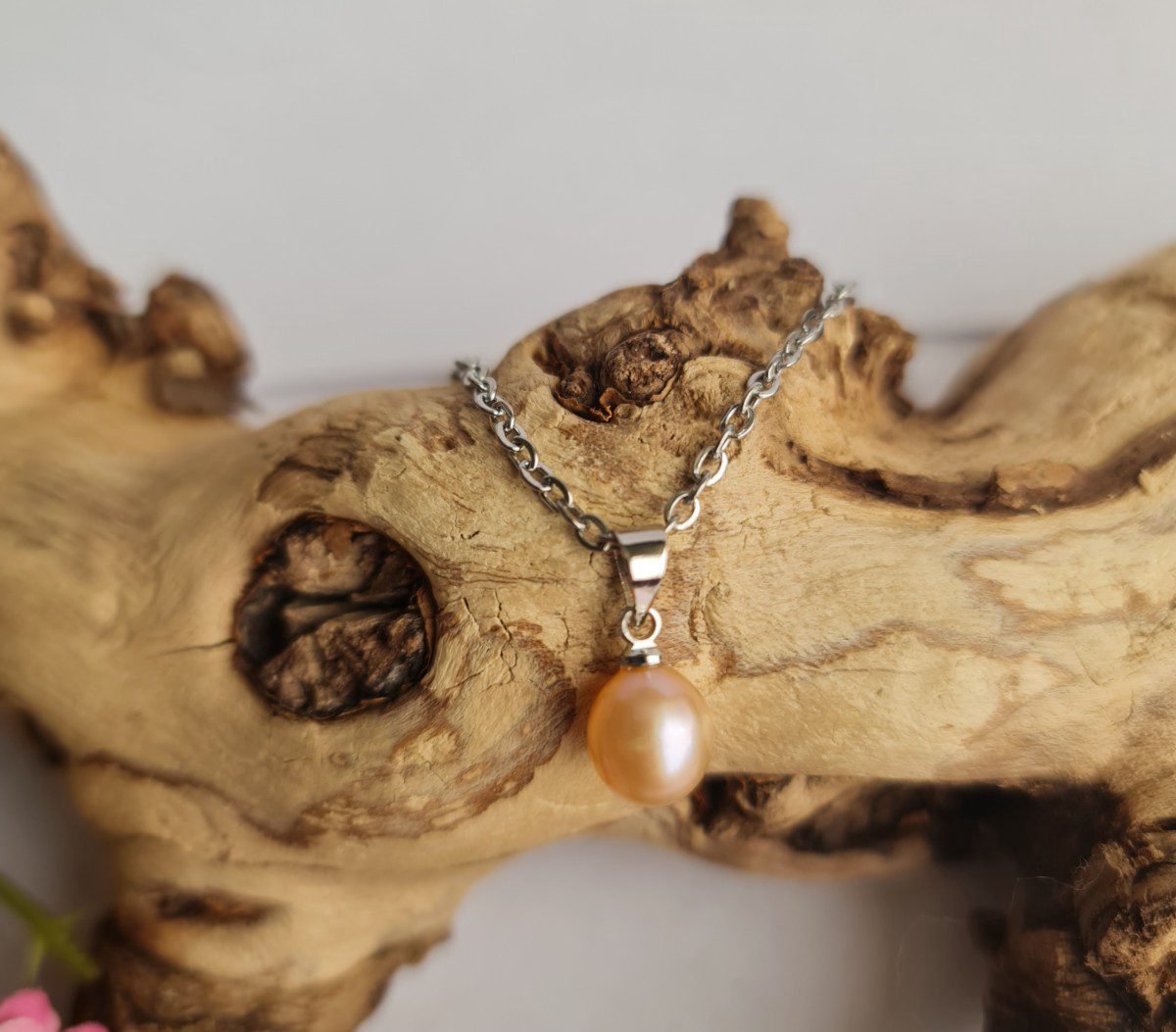 Elegante ketting van Perzik Parel drop hanger - zilver ketting - handgemaakt