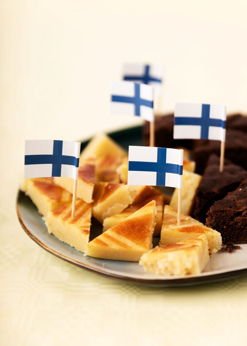 50x Cocktailprikkers Finland - Hapjes Cocktail Tapas Zomer Terras EK / WK Voetbal