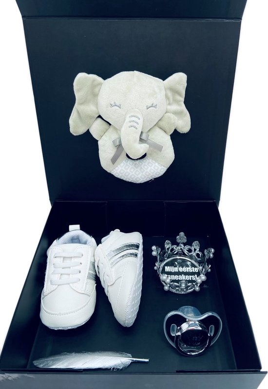 Kraamcadeau luxe unisex - zwangerschapscadeau - rammelaar -bijtring - ook rechtstreeks te versturen met kaart kraamkado in luxe magneetbox van Oh Little One! — afbeelding 5