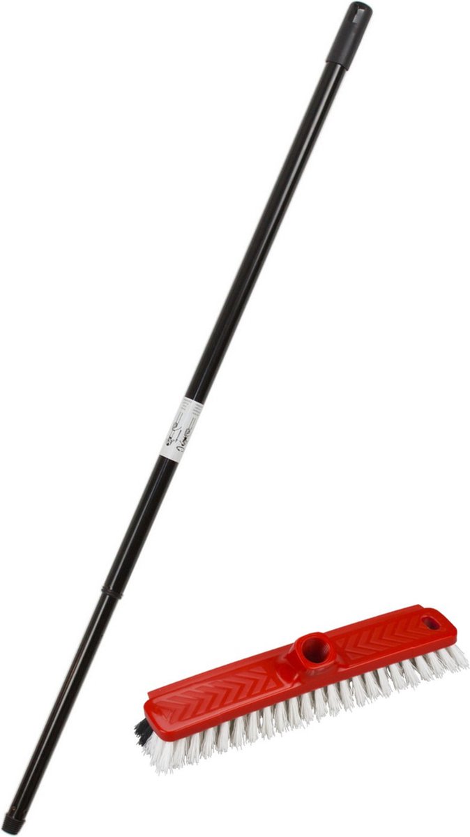 Goedkoopste Kunststof schrobborstel/schrobber met trekker rood inclusief metalen telescoopsteel zwart 130 cm - Badkamer schoonmaak borstels