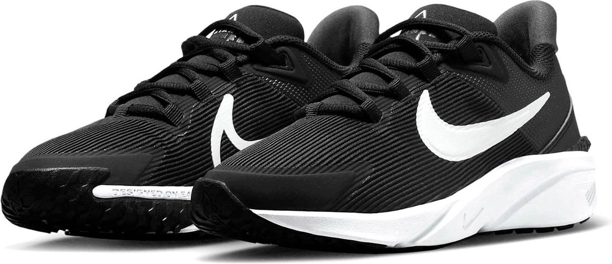 Nike Star Runner 4 Hardloopschoenen Junior Zwart