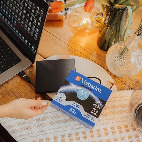 Draagbare Externe DVD Speler voor Laptop - DVD Burner - Slimline CD schrijver I USB 3.2 met USB-C - aansluiting incl. USB-C naar USB-A kabel - compact ontwerp - Slank ontwerp — afbeelding 4