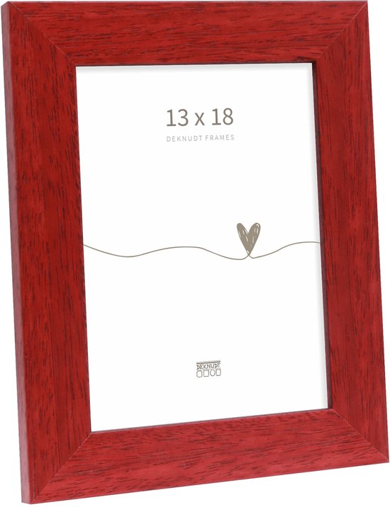Cadre photo en bois rouge, 13x18 cm, avec logo Deknudt Frames.