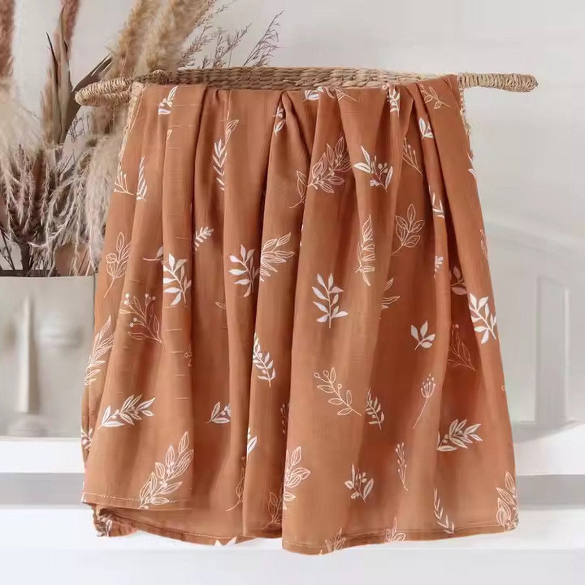 Goedkoopste Hydrofiele doek XL - 120x120 cm - Inbakerdoek Bamboo - Roestbruin Takjes Blaadjes