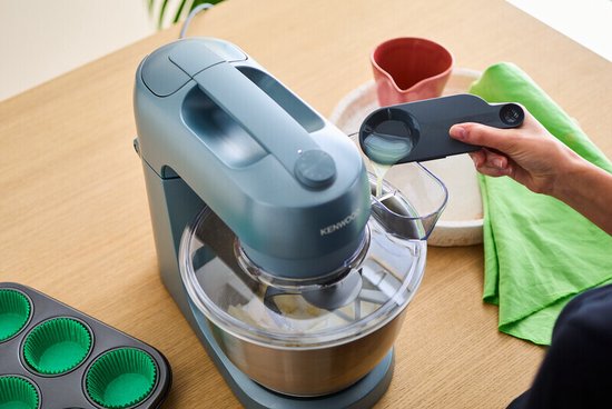 Robot culinaire Kenwood GO KZM35.000GY - Blauw - Bol mélangeur 4L - Poignée pour un déplacement facile - Robot culinaire compact - Ranger dans un placard ou un tiroir de cuisine - [pièce collection GO]