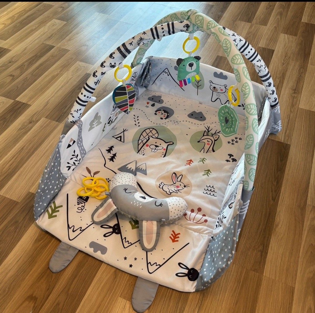 Multifunctioneel Speelkleed Baby + Buikligtrainer - Babygym met AANPASBARE WANDEN - Speelmat met Boog - Incl. 20 Ballen + 5 Speeltjes - Vanaf 0m+ — afbeelding 10