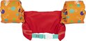 Detailopname van de oranje zwemvleugels met blauwe schelpen, gele visjes en rode borstband met mintgroene gesp en band. Geschikt voor 15-30 kg.