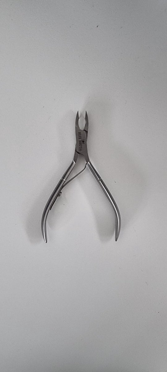 Goedkoopste Belux surgical instruments/ Professionele Nagelriem Knipper - Nagelriemverzorging - Nagelriem Verwijderaar - Nagelriemknipper