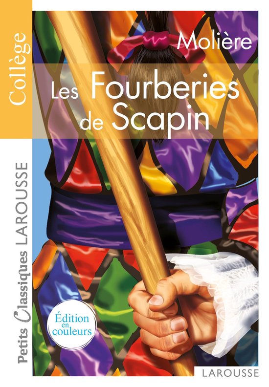 Livre Les Fourberies de Scapin de Molière, montrant un costume coloré en losanges et un bâton.