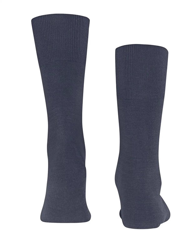 Chaussettes bleues foncées pour hommes de Falke, avec un bord côtelé.