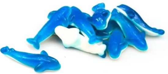 Blauwe en witte dolfijnvormige gummy's, opgestapeld.