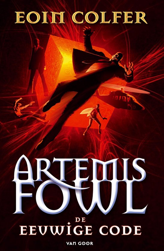 Boekomslag van Artemis Fowl: De Eeuwige Code, met dramatische figuren, een helikopter en een gloeiende kubus.