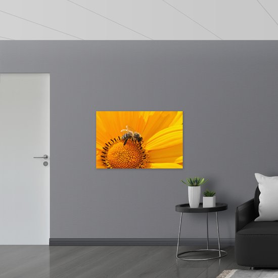 Hout - Bij op Gele Bloem - 105x70 cm - 12 mm dik - Foto op Hout (Met Ophangsysteem)
