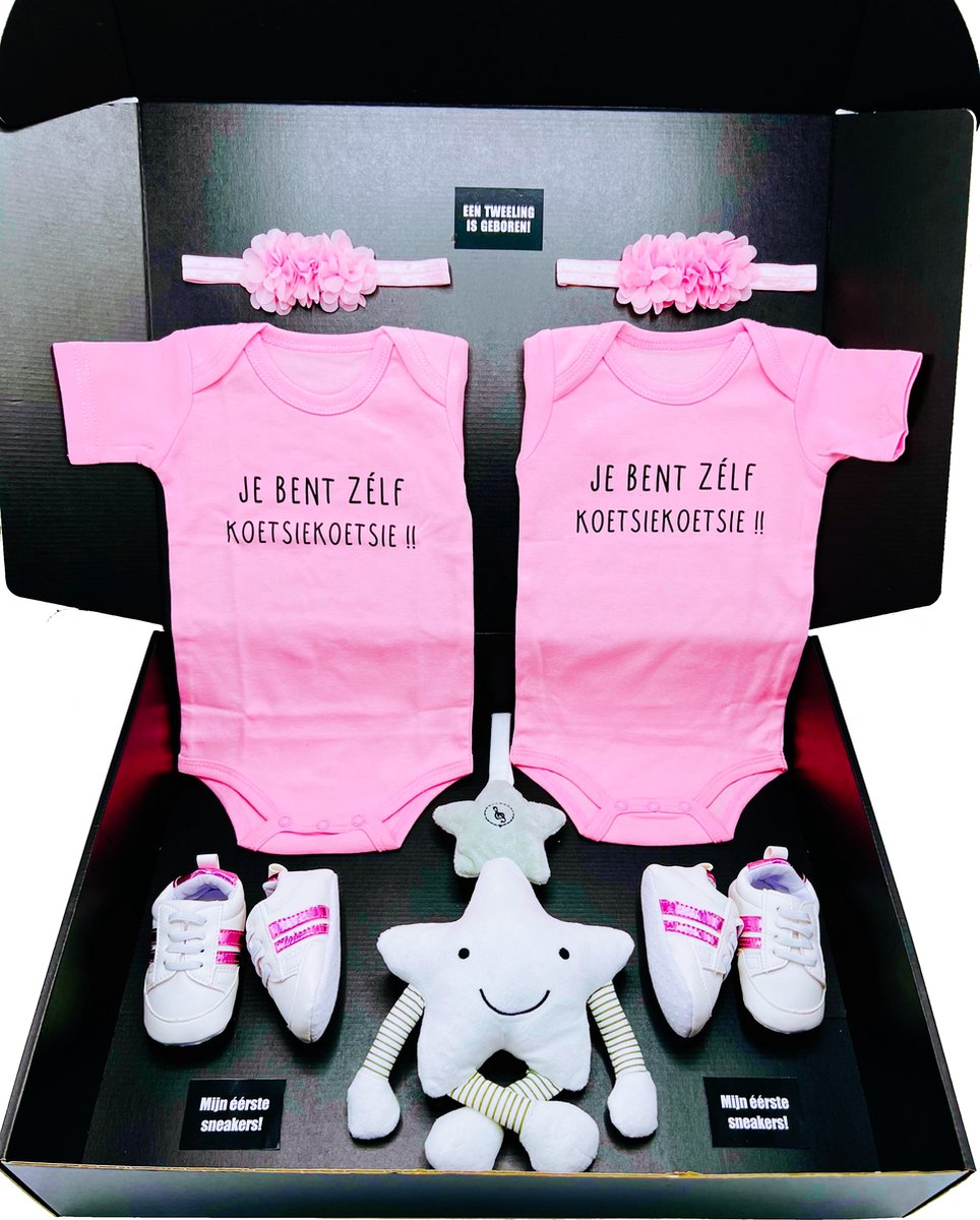 Tweeling kraamcadeau - tweeling romper - babysneakers - muziekmobiel - kan ook rechtstreeks als cadeau worden opgestuurd