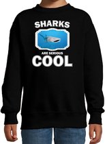 Dieren haaien sweater zwart kinderen - sharks are serious cool trui jongens/ meisjes - cadeau walvishaai/ haaien liefhebber - kinderkleding / kleding 134/146