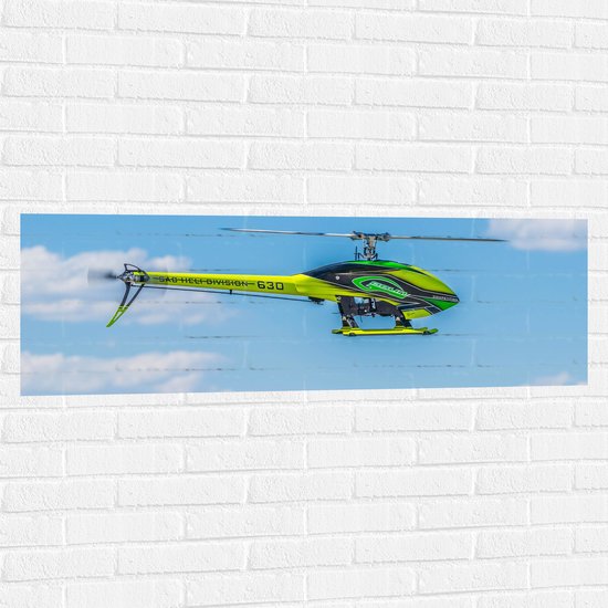 WallClassics - Muursticker - Geel Groene Helikopter bij Wolken - 120x40 cm Foto op Muursticker