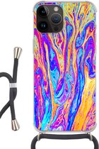 Geschikt voorApple Iphone 14 Pro Max - Crossbody Case - Kunst - Kleuren - Psychedelisch - Siliconen - Crossbody - Backcover met Koord - Telefoonhoesje met koord - Hoesje met touw