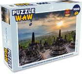 Puzzel Zonsondergang boven de groene bomen bij de Borobudur - Legpuzzel - Puzzel 1000 stukjes volwassenen