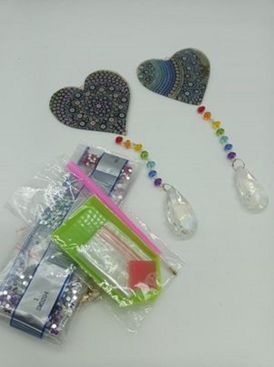 Raam, muur decoratie diamond painting hanger hartjes