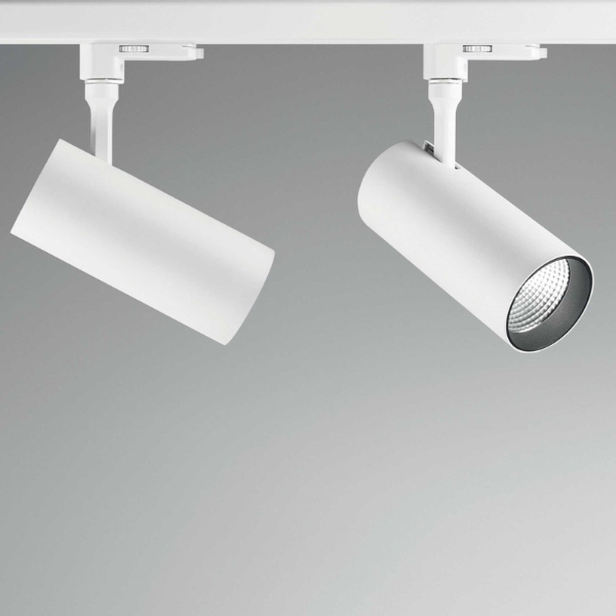 Ideal Lux Smile - Tafellamp Modern - - H:28.5cm - Universeel - Voor Binnen - Aluminium - Tafellampen - Bureaulamp - Bureaulampen - Slaapkamer - Woonkamer - Eetkamer
