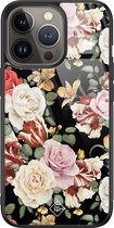 Casimoda® hoesje - Geschikt voor iPhone 13 Pro - Bloemen flowerpower - Luxe Hard Case Zwart - Backcover telefoonhoesje - Multi